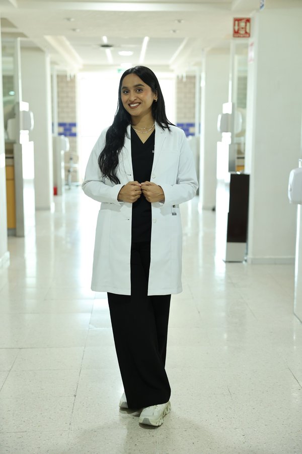 Dr Akashpreet Kaur, DDS